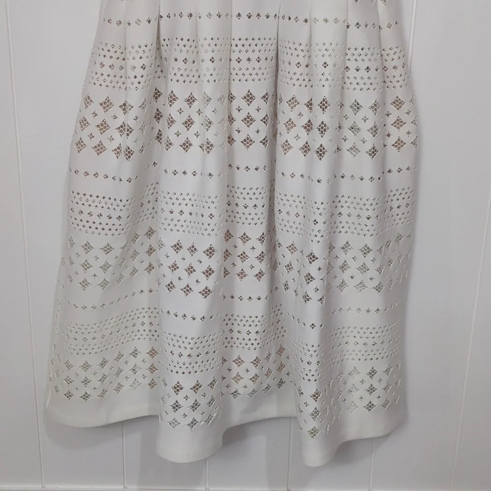 Like New Beautiful Eliza J Lace Stunning Dress